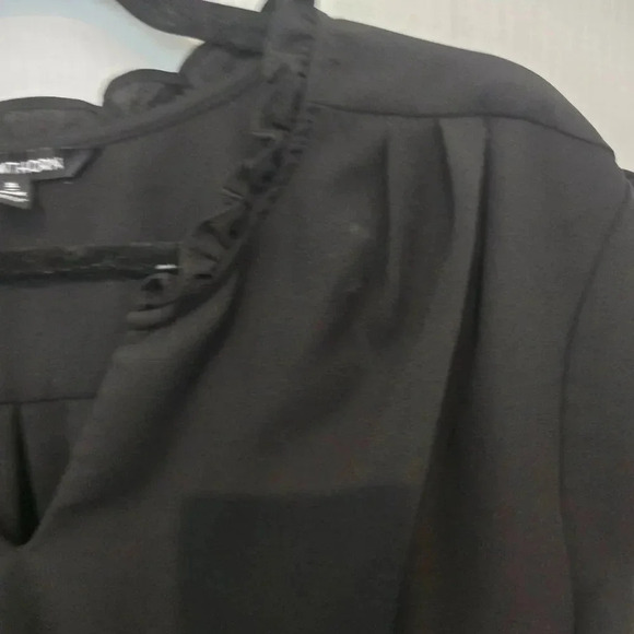 Stitch Fix — 41 HAWTHORN Tiffiny Tulip Sleeve Blouse XLP - Picture 9 of 10